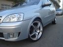 Rafael, Corsa com aro 17 Edge da TSW com pneus 205 40 17