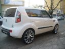 kia Soul ,  Rodas Scirocco aro 20 , e pneu 225 35 20.